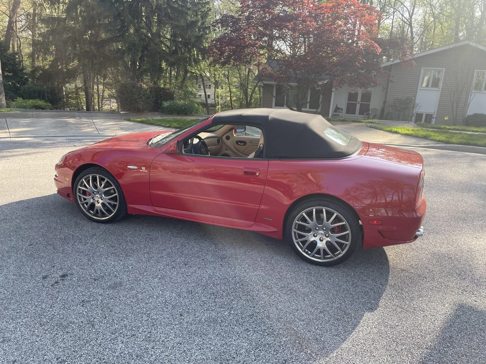 2006 Maserati Spyder - Image 17 of 31