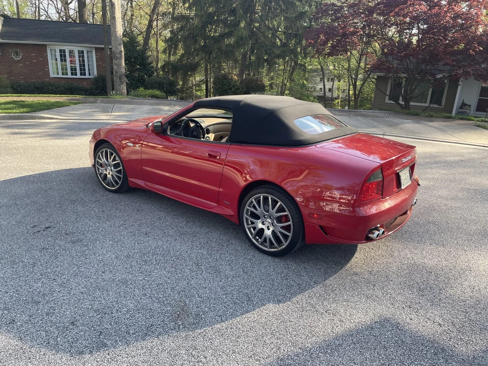 2006 Maserati Spyder - Image 16 of 31