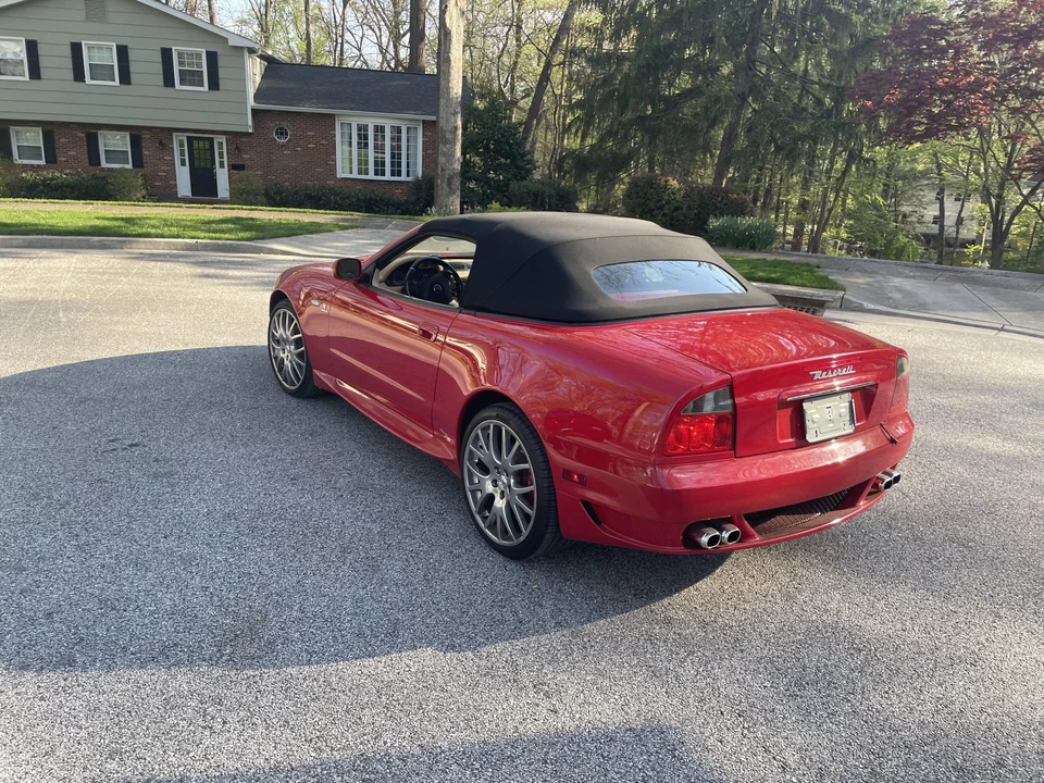 2006 Maserati Spyder - Image 15 of 31