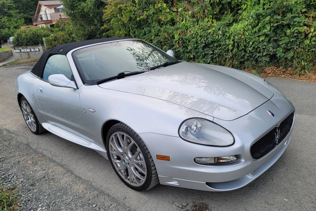 2006 Maserati Spyder - Image 3 of 8