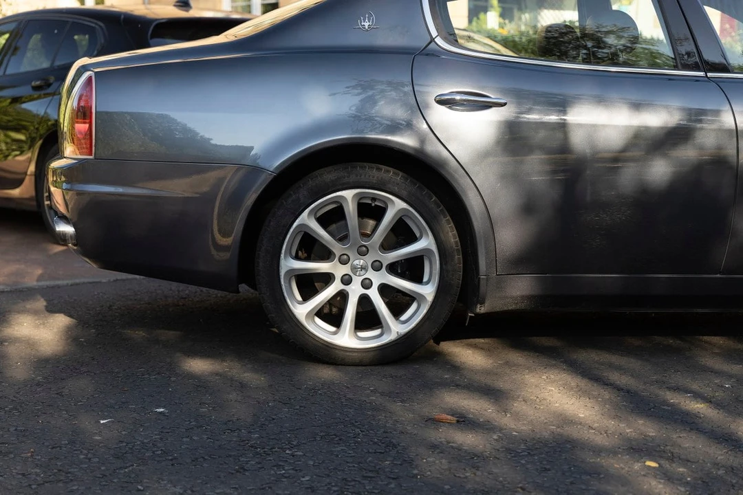 2006 Maserati Quattroporte 5th Gen - Image 18 of 30