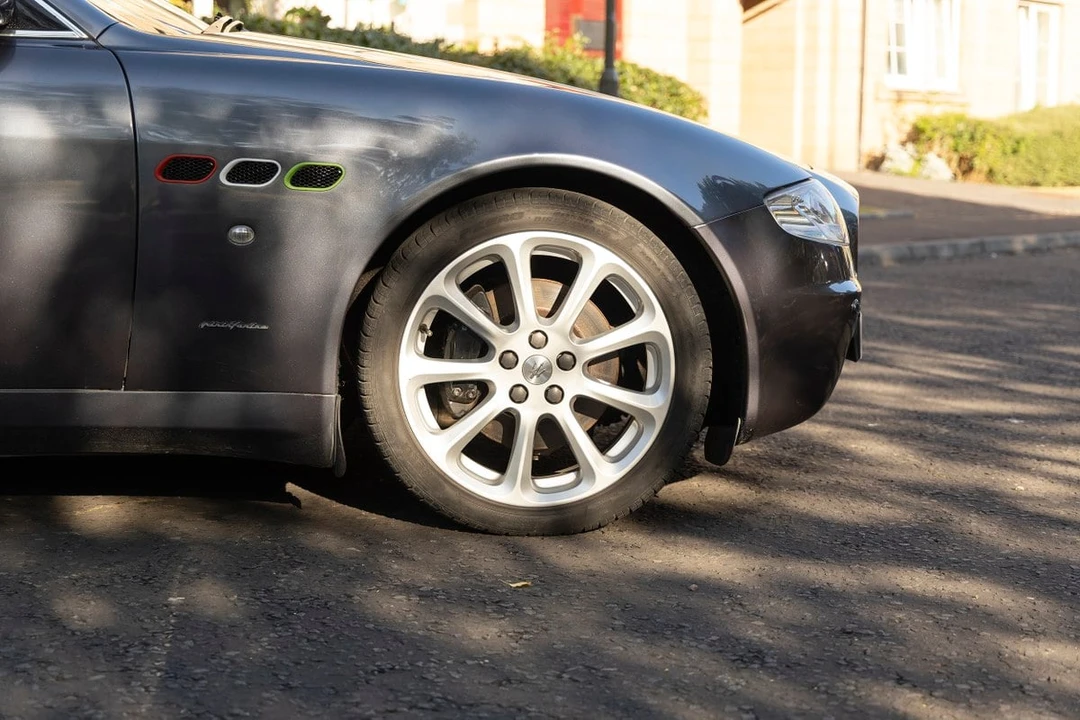 2006 Maserati Quattroporte 5th Gen - Image 19 of 30
