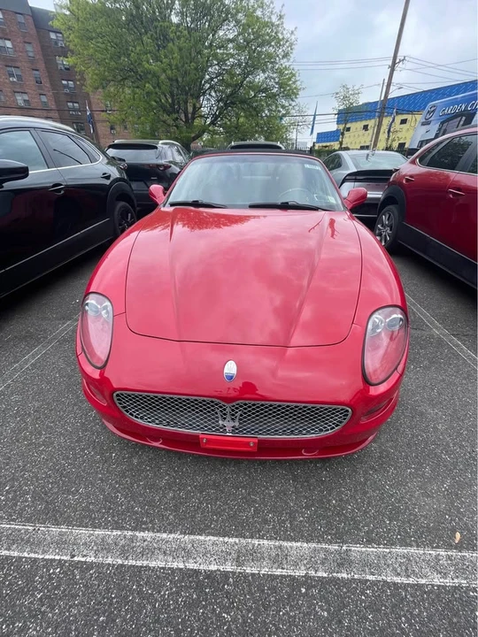 2006 Maserati Spyder - Image 2 of 12