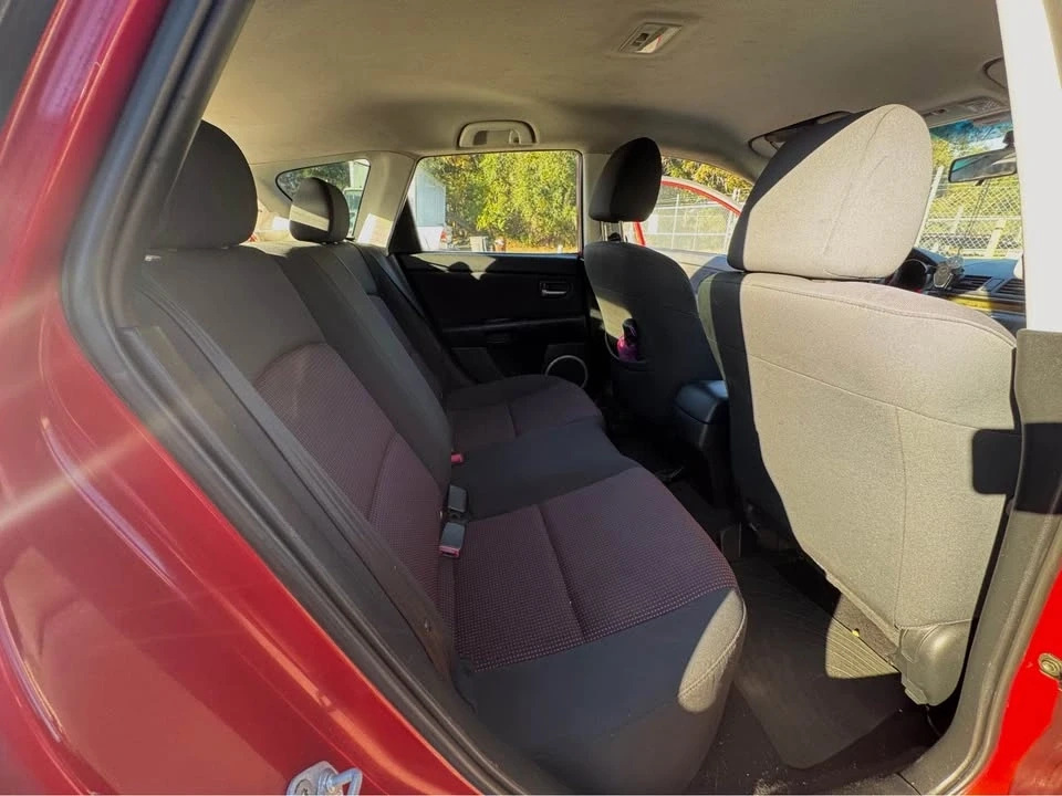 2006 Mazda Mazda 3 1st Gen - Image 9 of 12