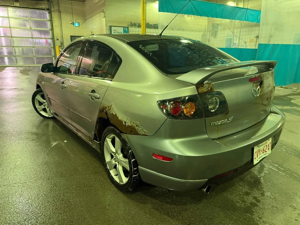 2006 Mazda Mazda 3 1st Gen - Image 11 of 14