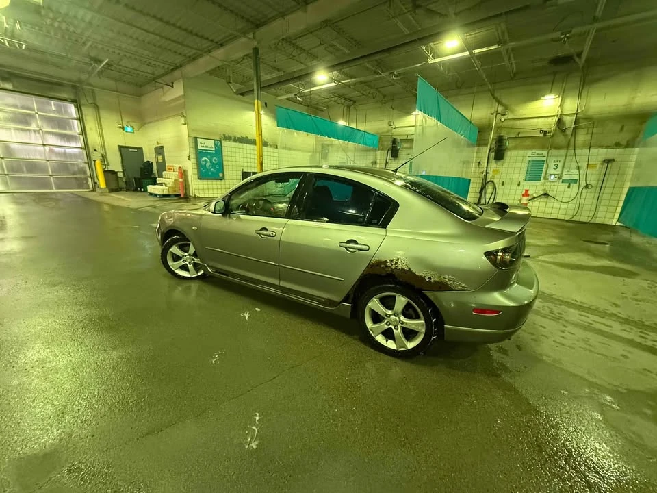 2006 Mazda Mazda 3 1st Gen - Image 9 of 14
