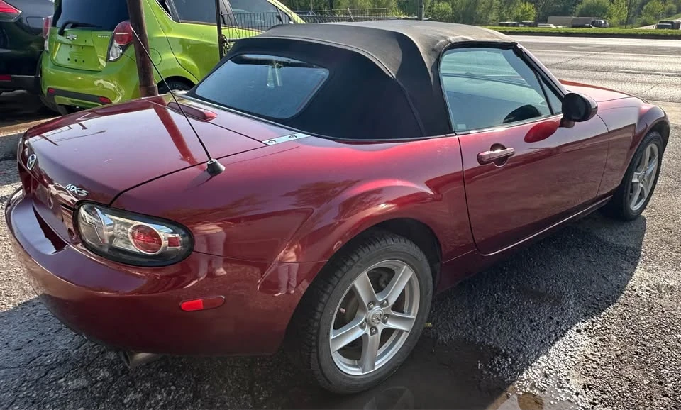 2006 Mazda NC MX-5 Miata - Image 10 of 11