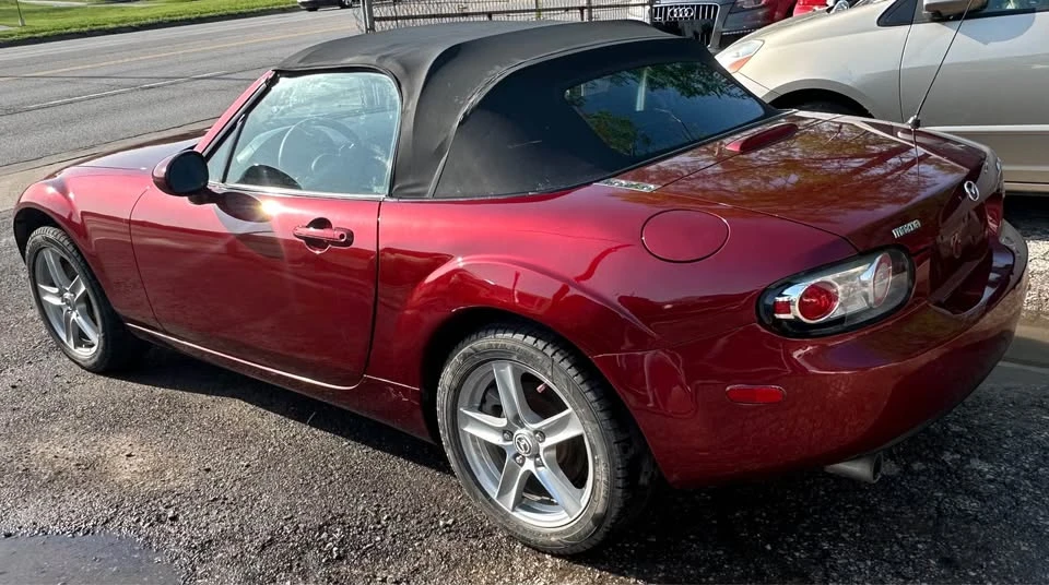 2006 Mazda NC MX-5 Miata - Image 8 of 11