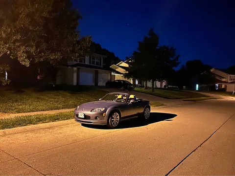 2006 Mazda MX-5 Miata Club Convertible