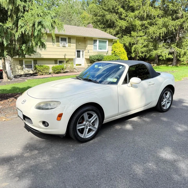 2006 Mazda NC MX-5 Miata - Image 8 of 10