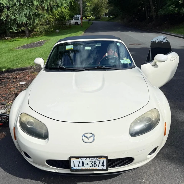 2006 Mazda NC MX-5 Miata - Image 4 of 10