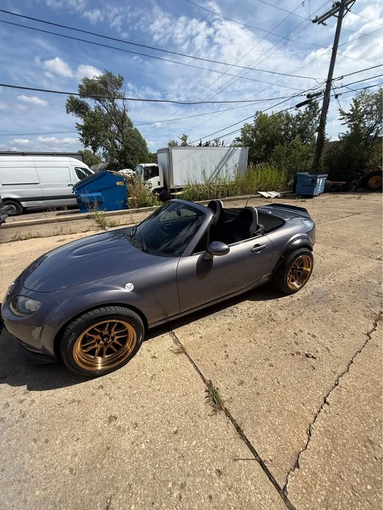 2006 Mazda NC MX-5 Miata - Image 2 of 20