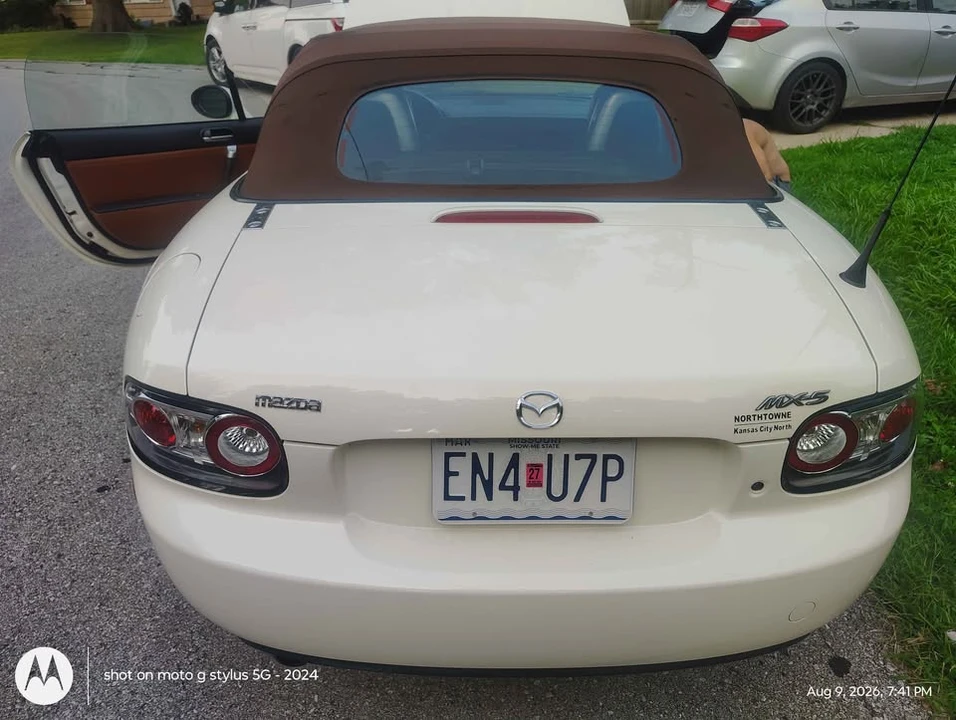 2006 Mazda NC MX-5 Miata - Image 3 of 16