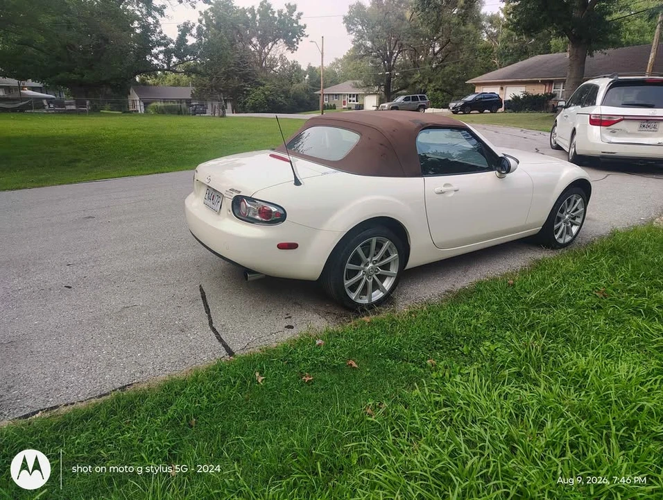 2006 Mazda NC MX-5 Miata - Image 12 of 16