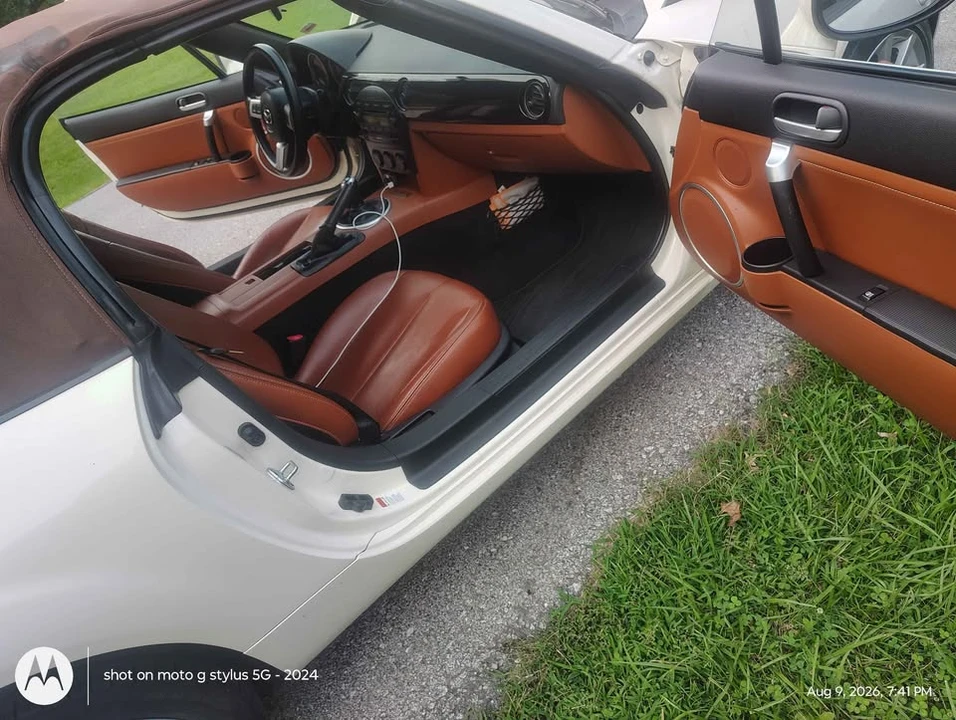 2006 Mazda NC MX-5 Miata - Image 4 of 16