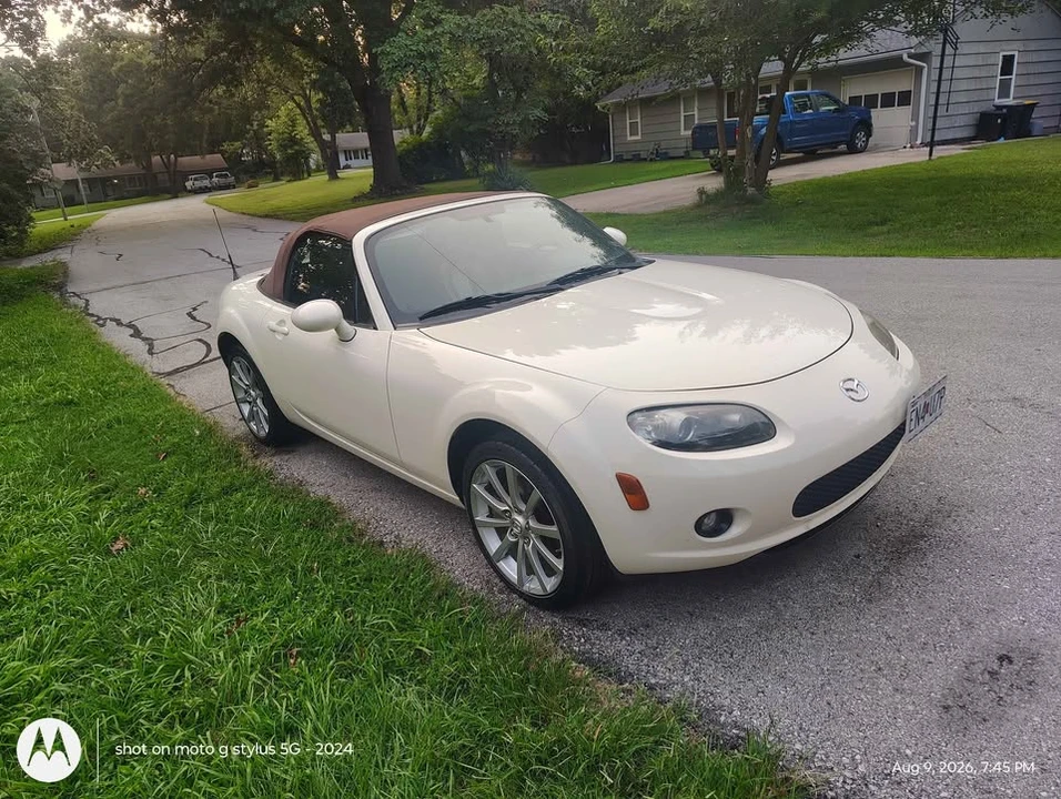 2006 Mazda NC MX-5 Miata - Image 11 of 16