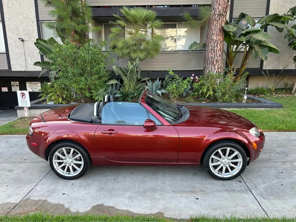 2006 Mazda NC MX-5 Miata - Image 2 of 19