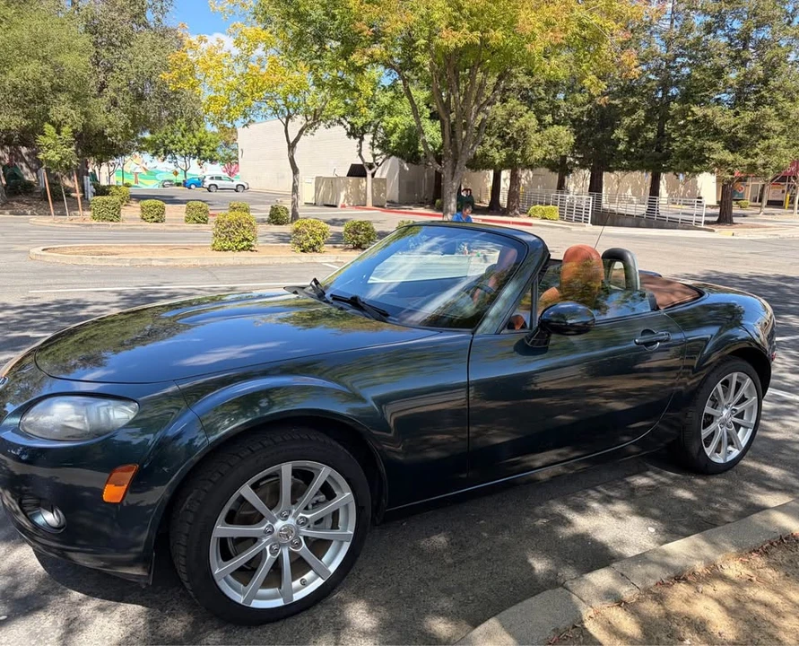 2006 Mazda NC MX-5 Miata - Image 18 of 20