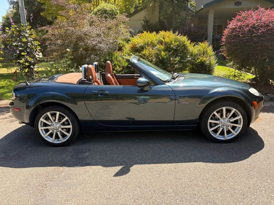 2006 Mazda NC MX-5 Miata - Image 12 of 20