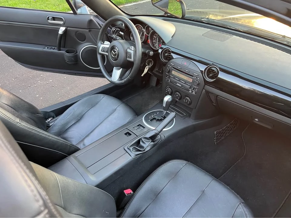 2006 Mazda NC MX-5 Miata - Image 14 of 20