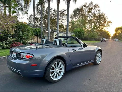 2006 Mazda MX-5 Miata Grand Touring Convertible