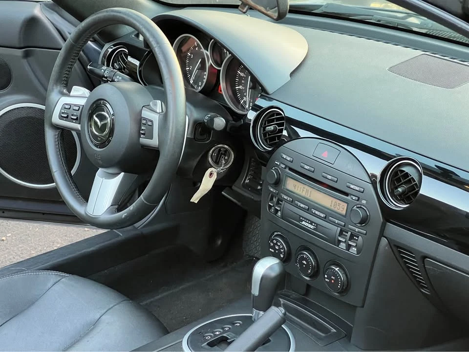 2006 Mazda NC MX-5 Miata - Image 13 of 20