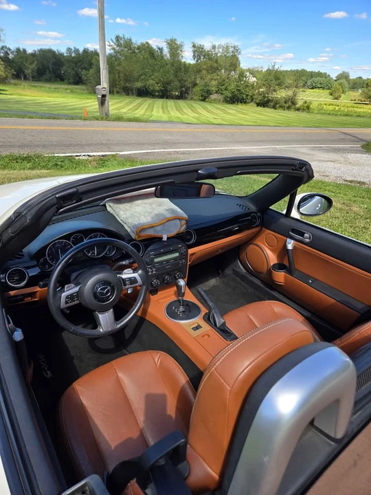 2006 Mazda NC MX-5 Miata - Image 7 of 9