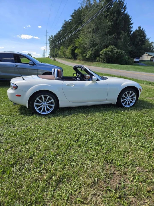 2006 Mazda NC MX-5 Miata - Image 4 of 9