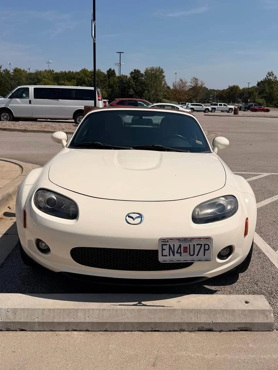 2006 Mazda NC MX-5 Miata - Image 4 of 7