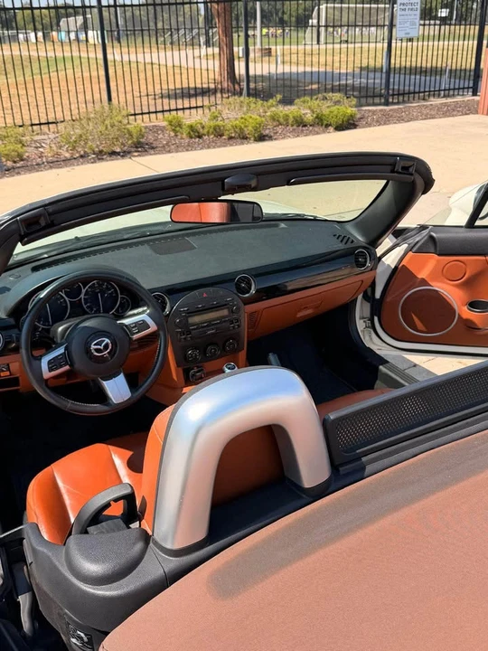 2006 Mazda NC MX-5 Miata - Image 2 of 7
