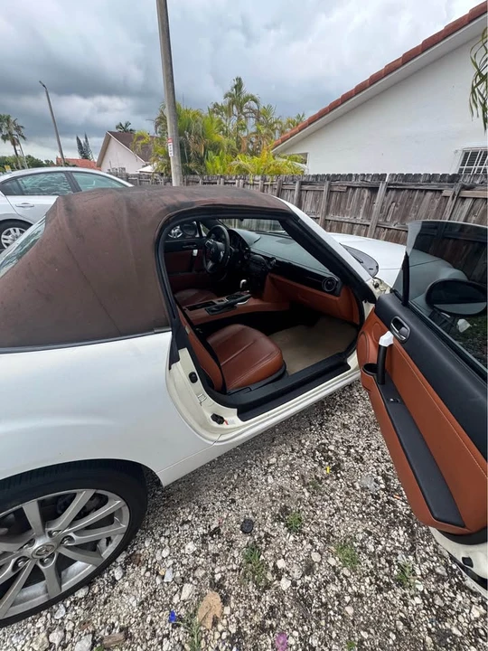 2006 Mazda NC MX-5 Miata - Image 14 of 16