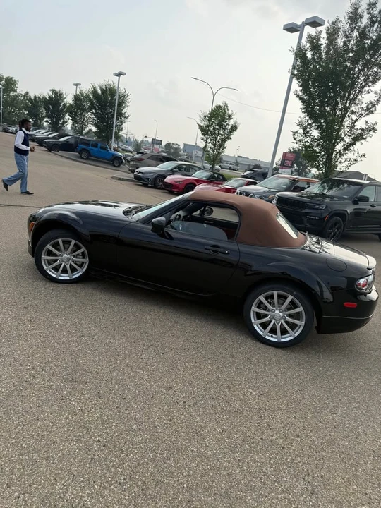 2006 Mazda NC MX-5 Miata - Image 3 of 8