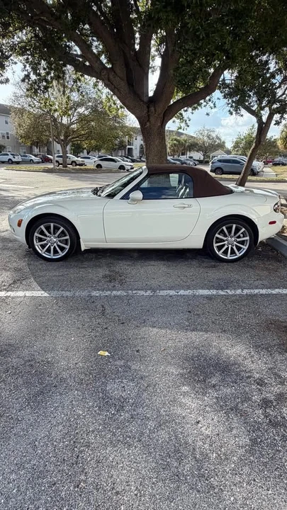2006 Mazda NC MX-5 Miata - Image 18 of 19