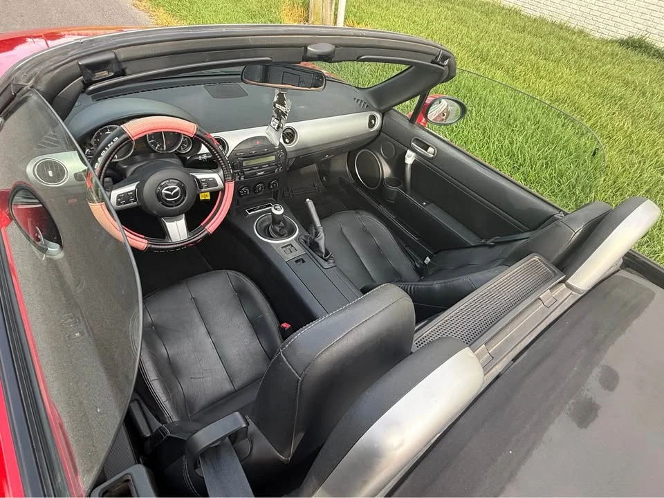 2006 Mazda NC MX-5 Miata - Image 5 of 17