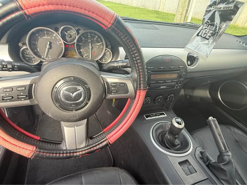 2006 Mazda NC MX-5 Miata - Image 16 of 17