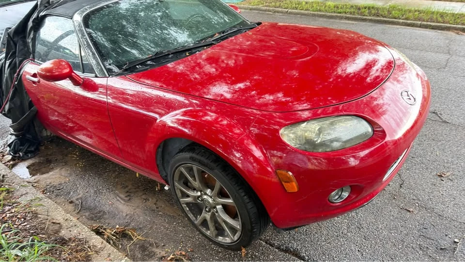 2006 Mazda NC MX-5 Miata - Image 2 of 18