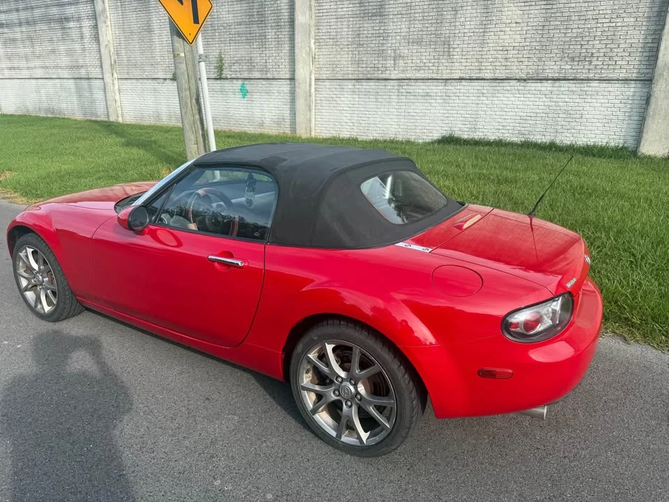 2006 Mazda NC MX-5 Miata - Image 4 of 20