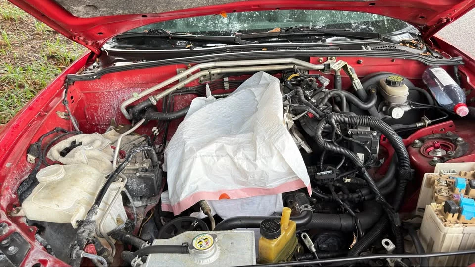 2006 Mazda NC MX-5 Miata - Image 10 of 18