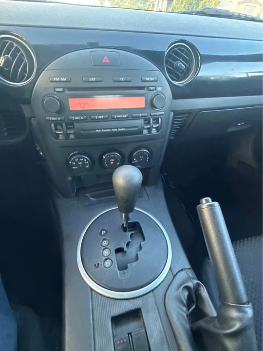 2006 Mazda NC MX-5 Miata - Image 5 of 10