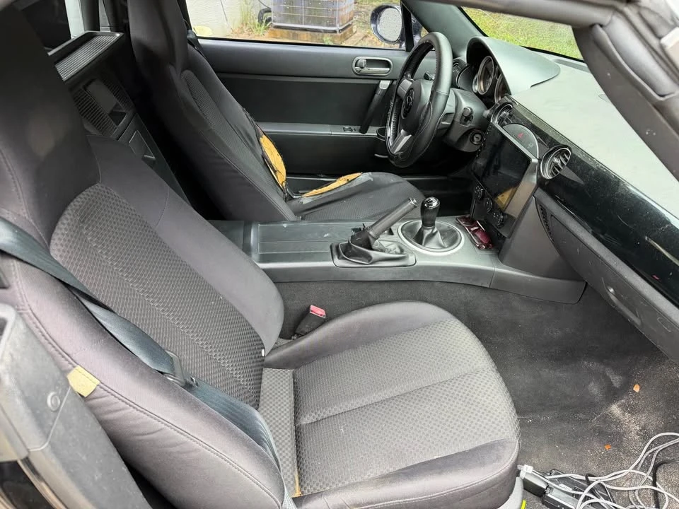 2006 Mazda NC MX-5 Miata - Image 5 of 10