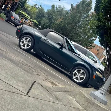 2006 Mazda MX-5 Club Convertible 2D