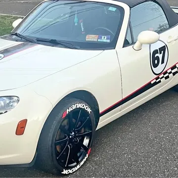 2006 Mazda MX-5 Club Convertible 2D