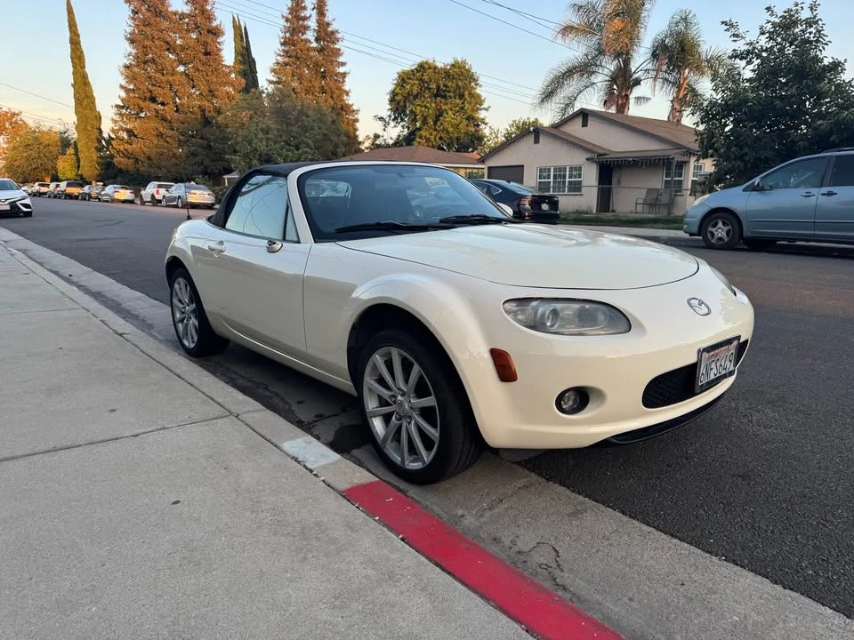 2006 Mazda NC MX-5 Miata - Image 3 of 8