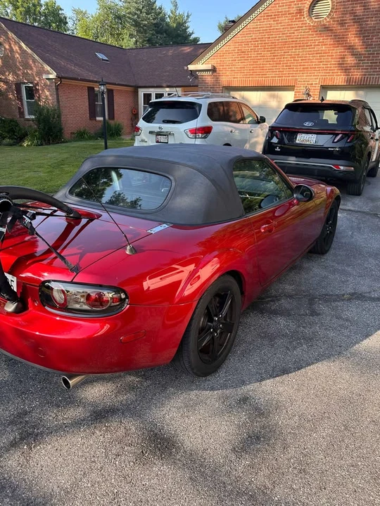 2006 Mazda NC MX-5 Miata - Image 2 of 9
