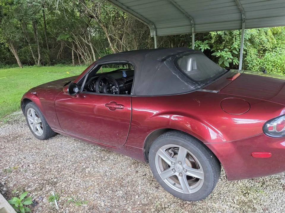 2006 Mazda NC MX-5 Miata - Image 5 of 10