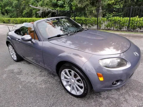 2006 Mazda MX-5 Club Spec Convertible 2D