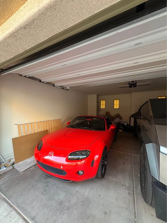 2006 Mazda NC MX-5 Miata - Image 9 of 16