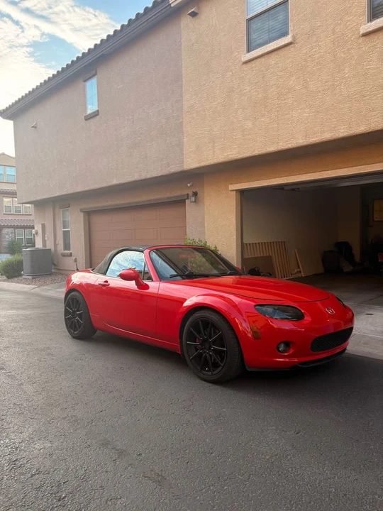 2006 Mazda NC MX-5 Miata - Image 4 of 16