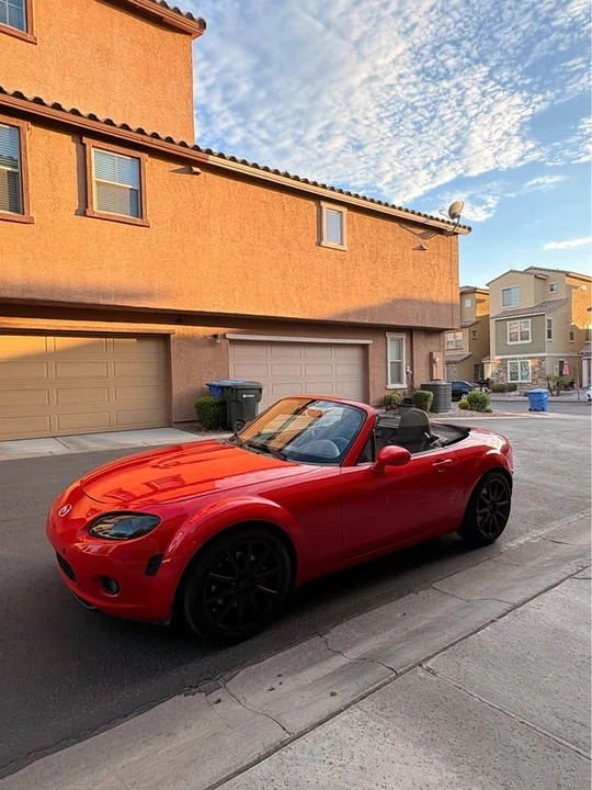 2006 Mazda NC MX-5 Miata - Image 2 of 16
