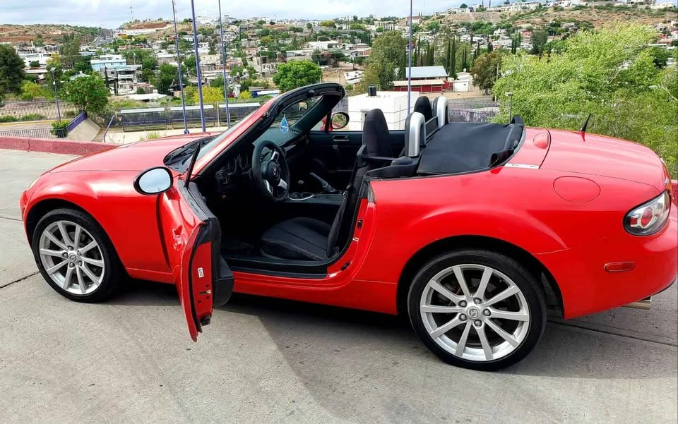 2006 Mazda NC MX-5 Miata - Image 5 of 7